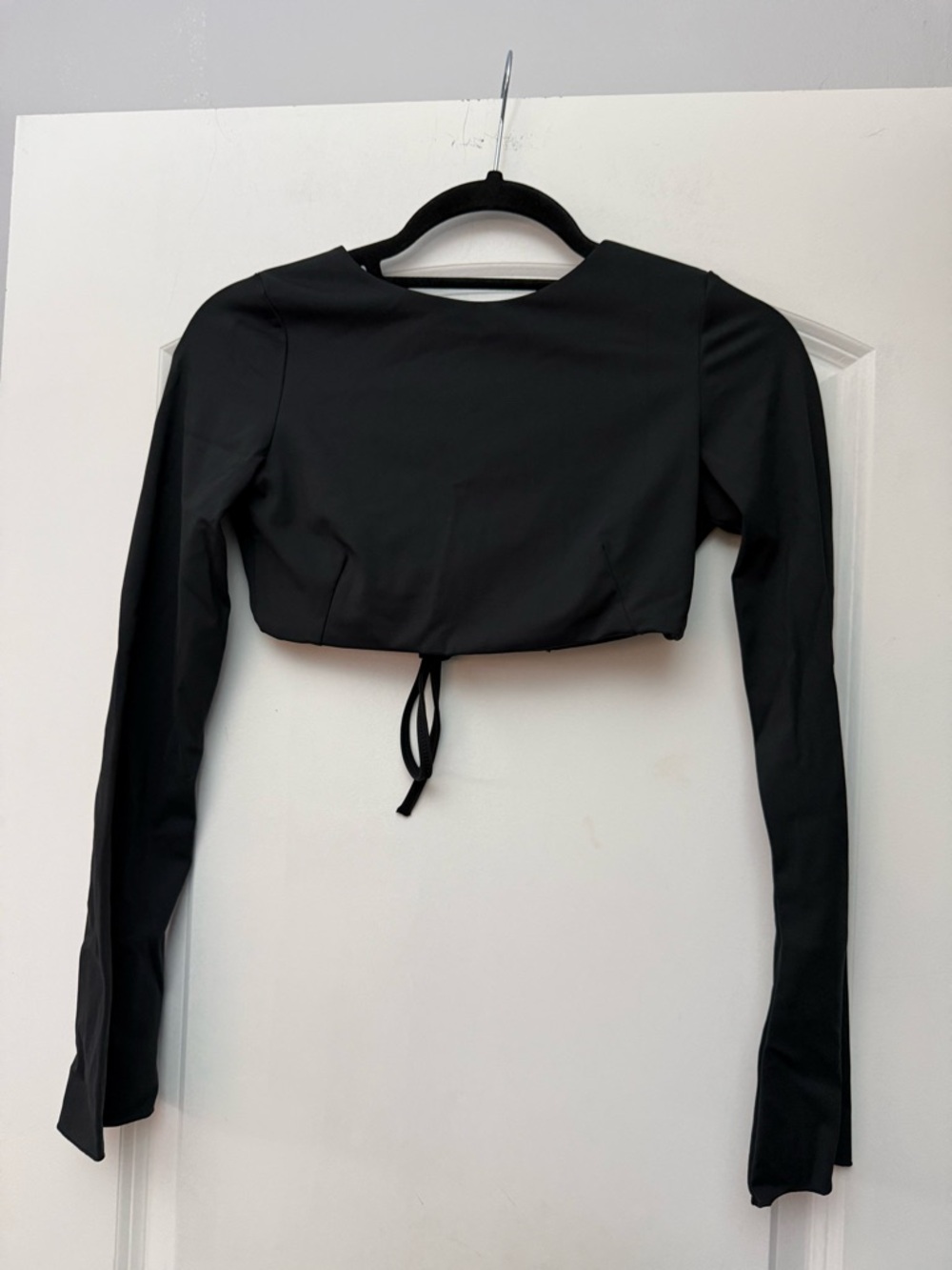 SEFI Black Open Back Crop Top